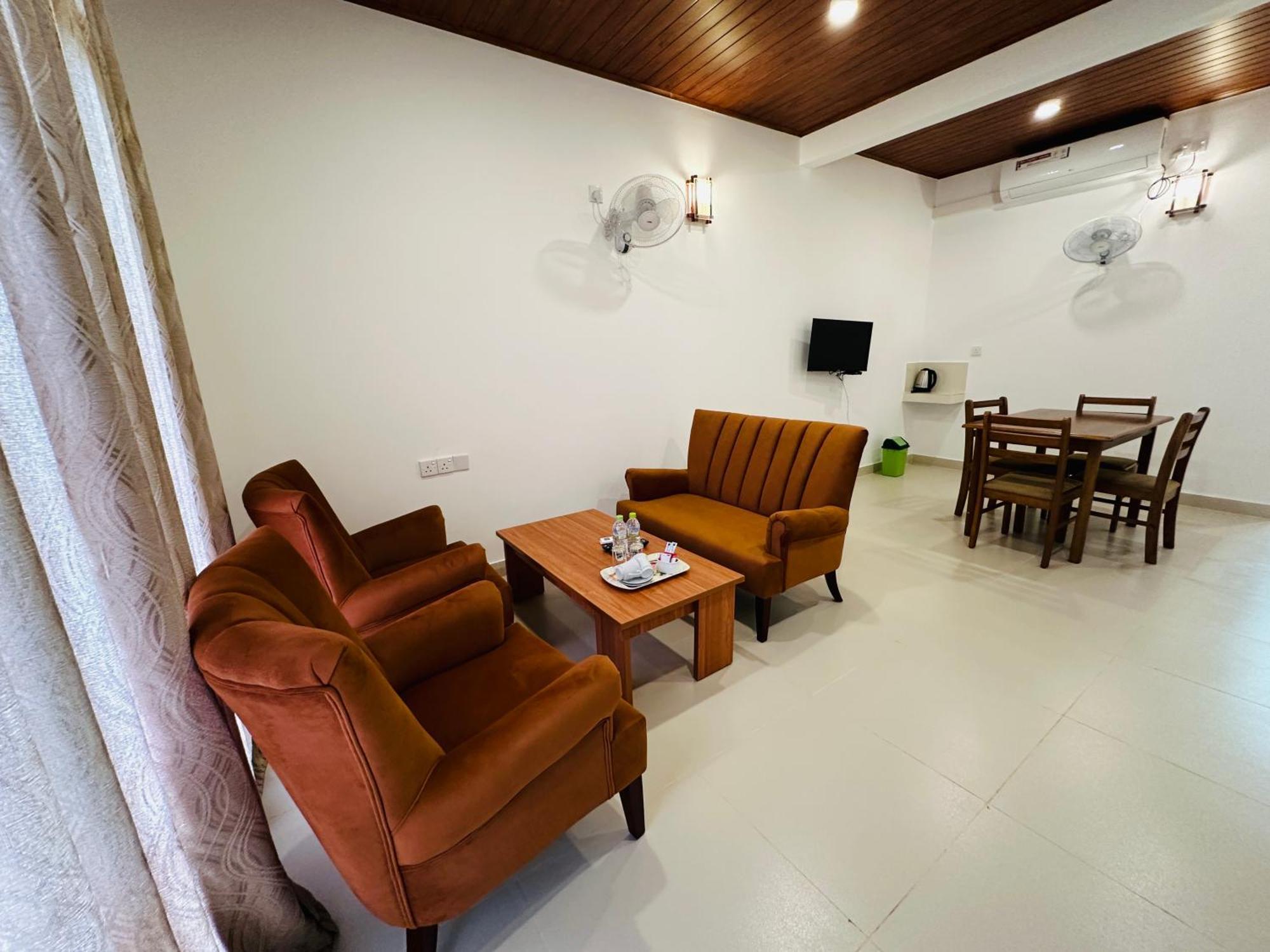 Gamodh Citadel Resort Anuradhapura Exterior foto